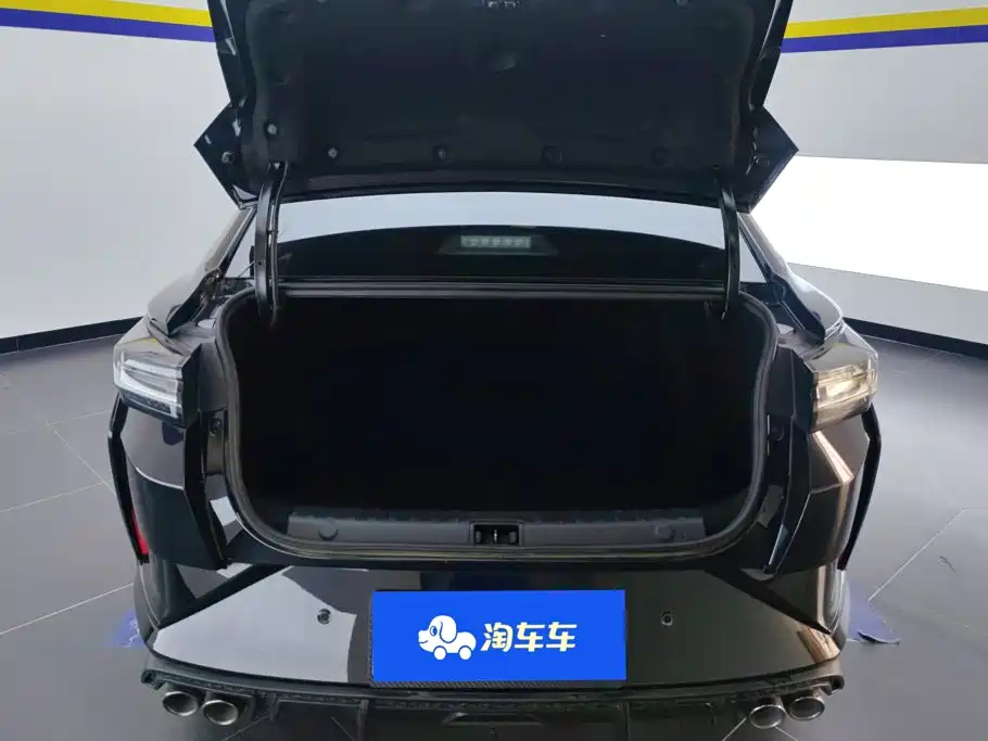 Aeolus Yixuan — миниатюра 4