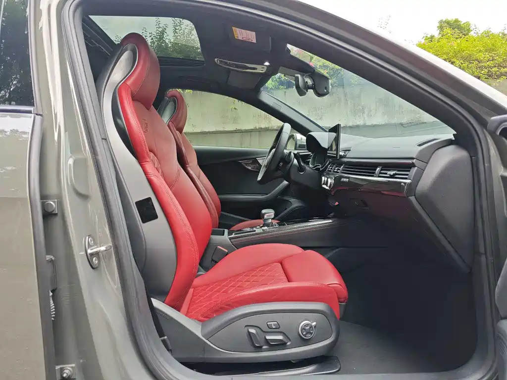 Audi S4 — миниатюра 8