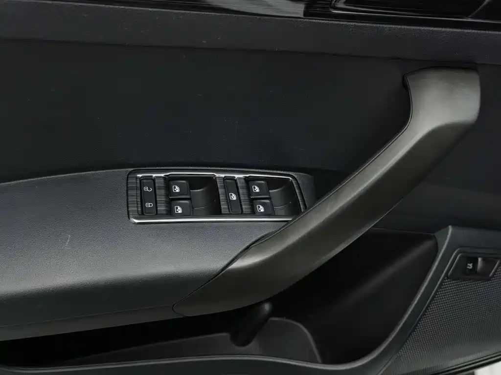 Volkswagen Santana — миниатюра 9