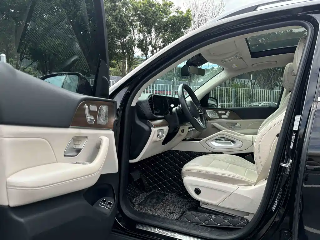 Mercedes-Benz GLE New Energy — миниатюра 8