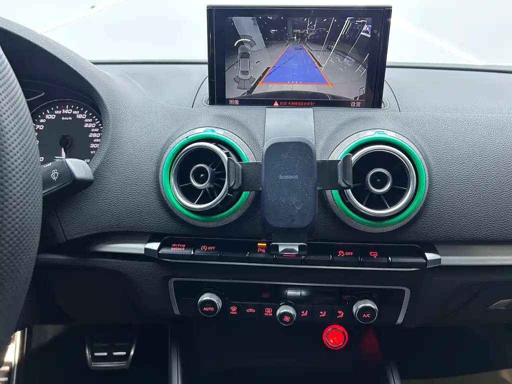 Audi S3 — миниатюра 15