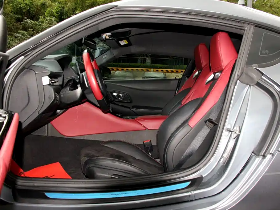 Toyota Supra — миниатюра 11