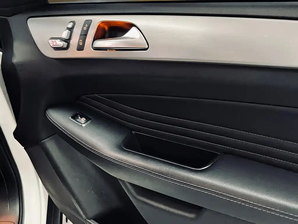 Mercedes-Benz GLE Coupe — миниатюра 11