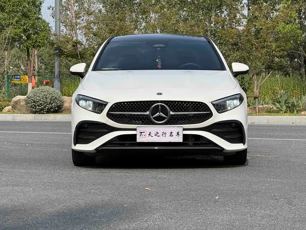 Mercedes-Benz A-Class — миниатюра 2