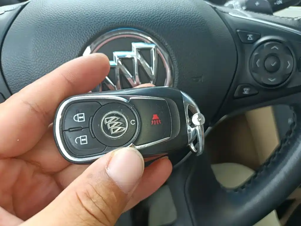 Buick GL8 — миниатюра 9