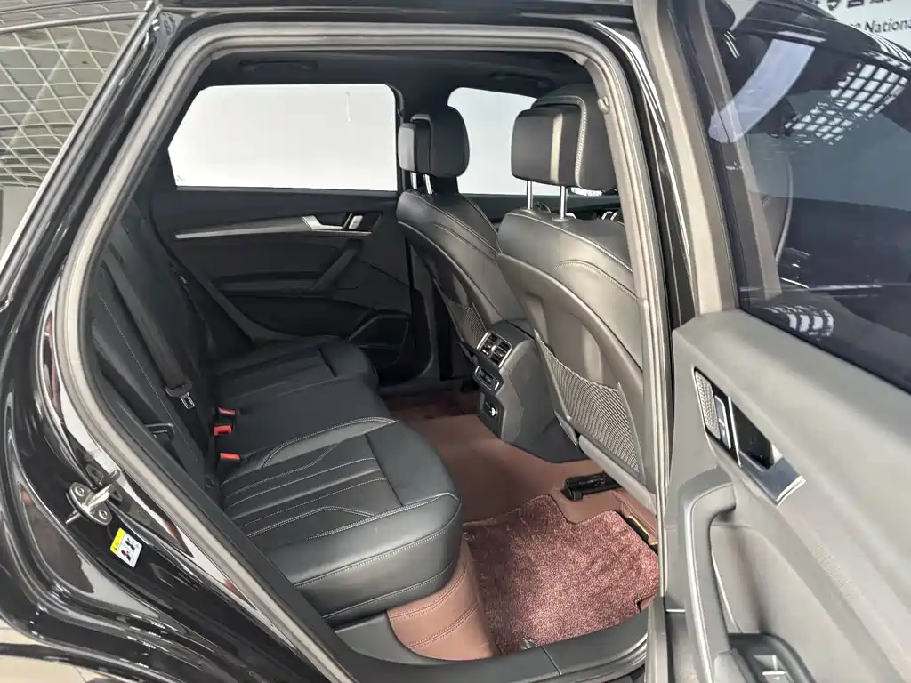 Audi Q5L — миниатюра 23