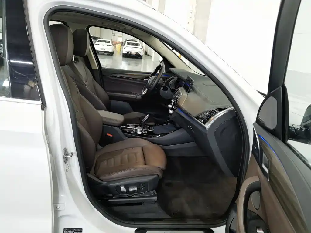 BMW X3 — миниатюра 23