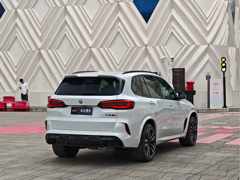 BMW X5 M — миниатюра 5