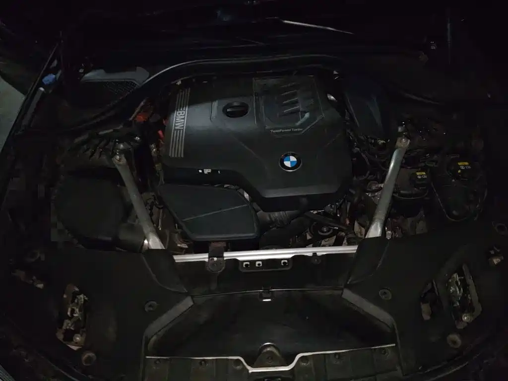 BMW 5 Series — миниатюра 16