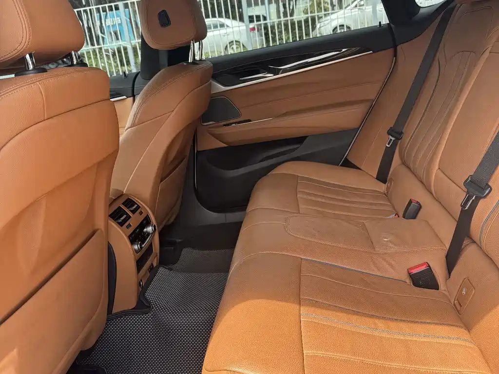 BMW 6 Series GT — миниатюра 10