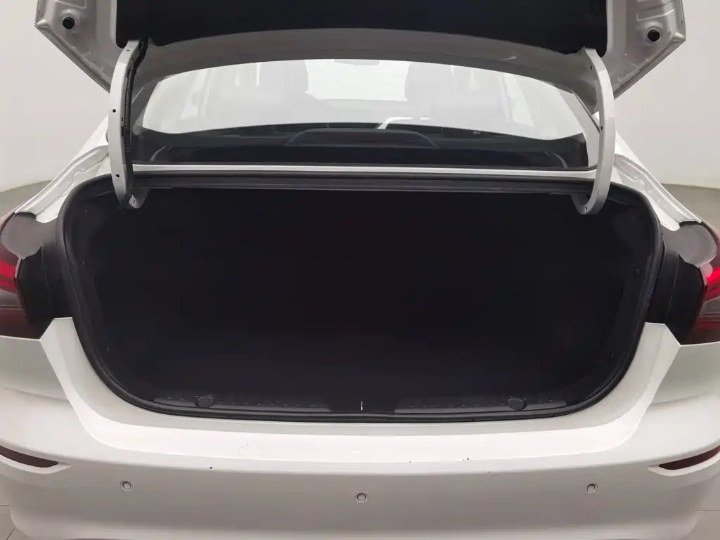 Changan Eado — миниатюра 16