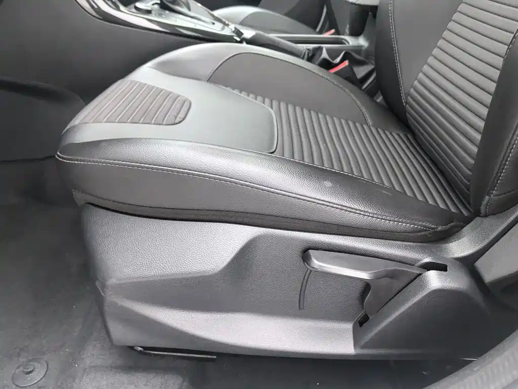 Ford Focus — миниатюра 20