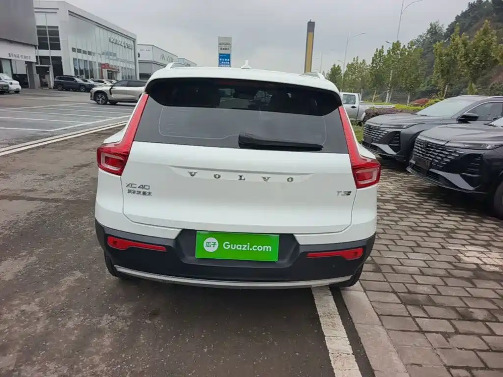 Volvo XC40 — миниатюра 6