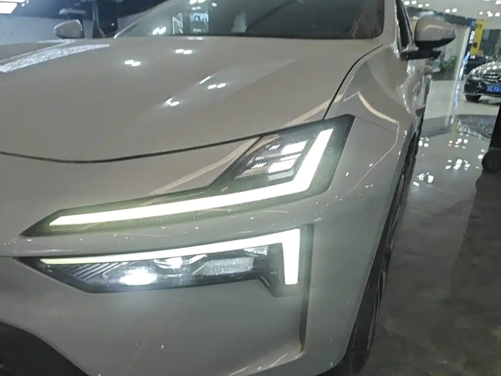 Polestar Polestar 4 — миниатюра 24