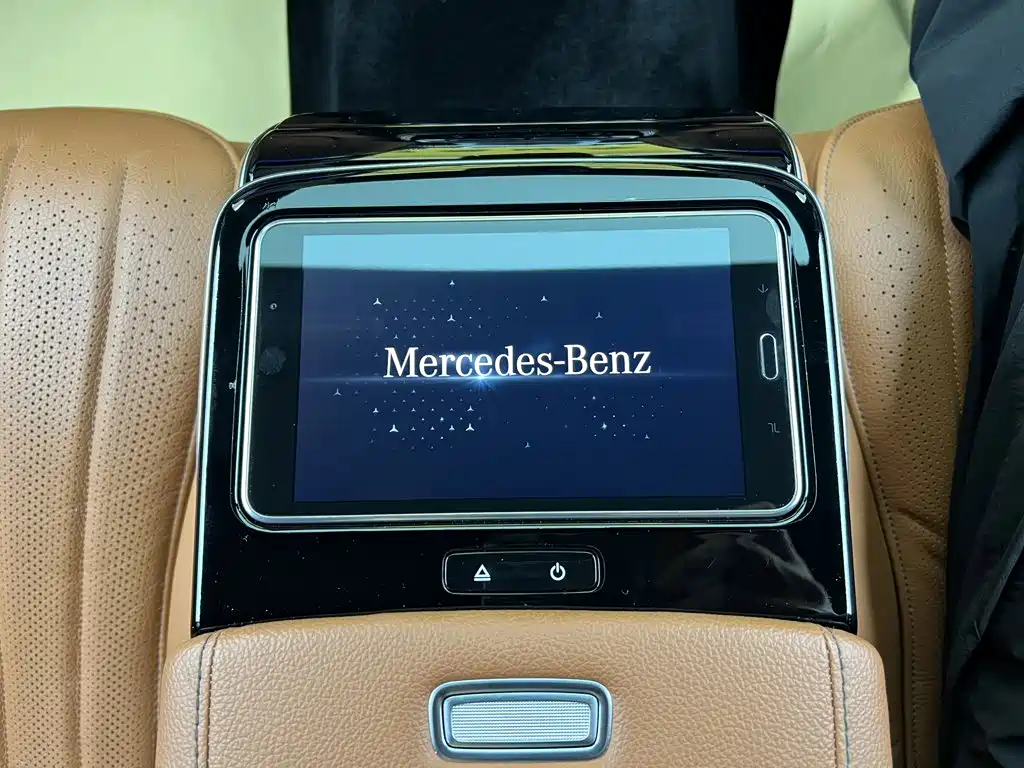 Mercedes-Benz S-Class — миниатюра 21