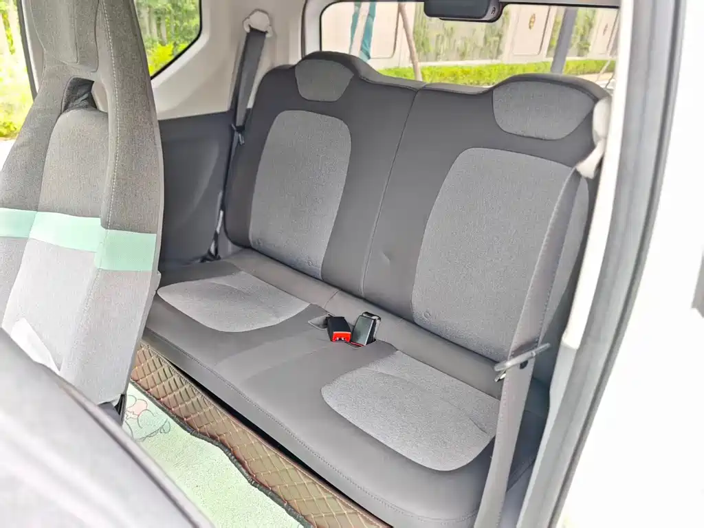 Wuling MINIEV — миниатюра 5