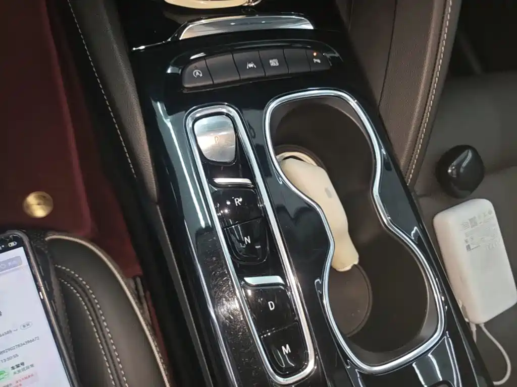 Buick Envision Plus — миниатюра 14