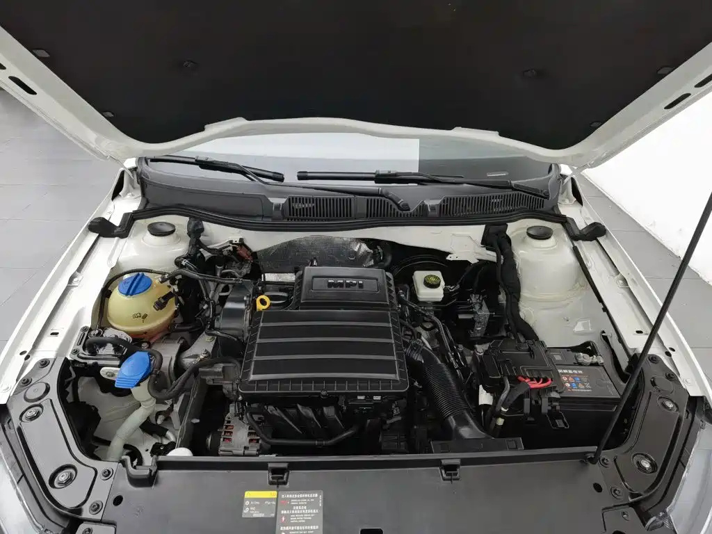 Volkswagen Lavida — миниатюра 6
