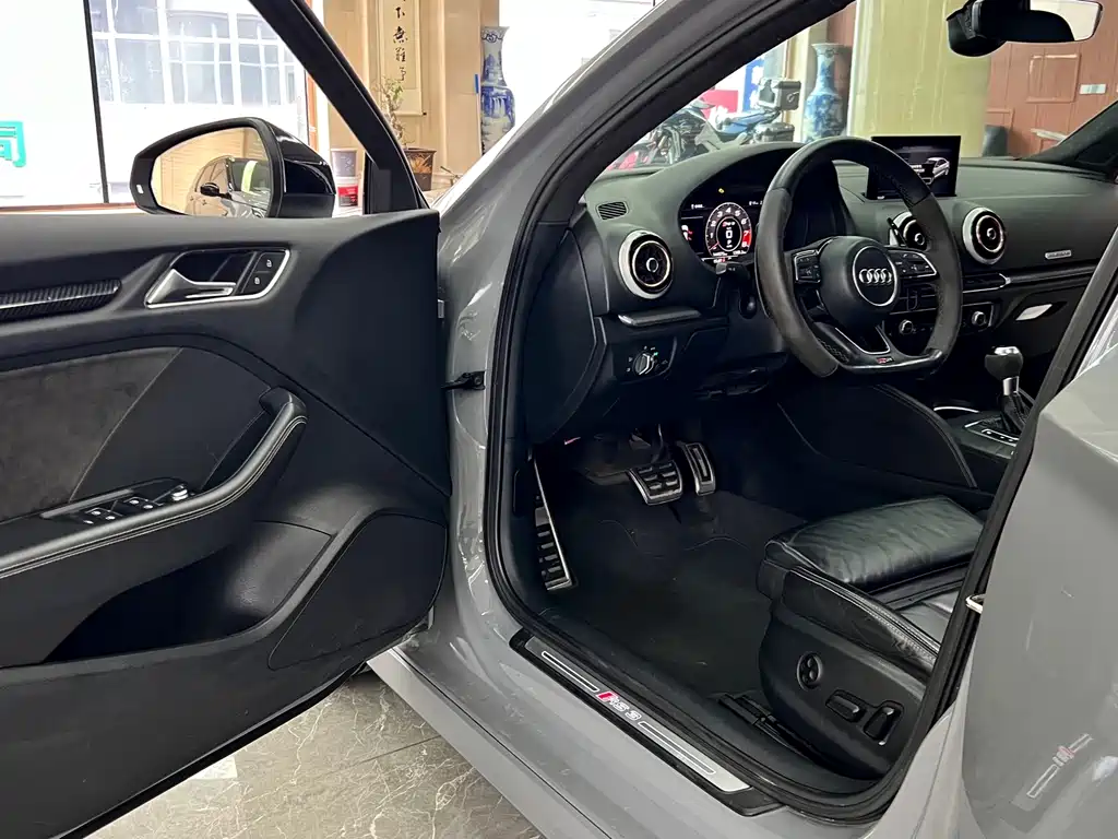 Audi RS 3 — миниатюра 9