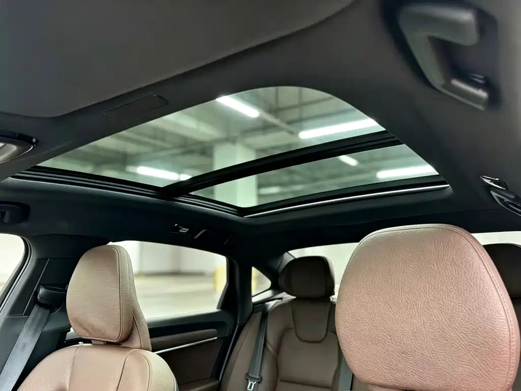 Volvo S90 — миниатюра 6