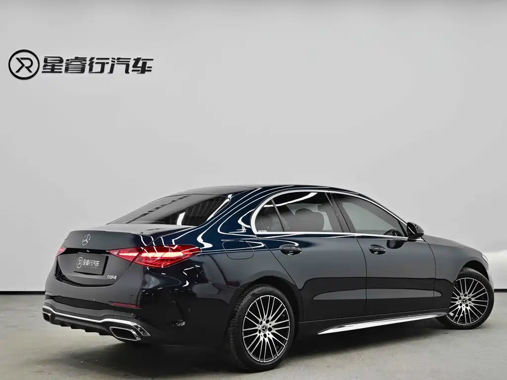 Mercedes-Benz C-Class — миниатюра 11