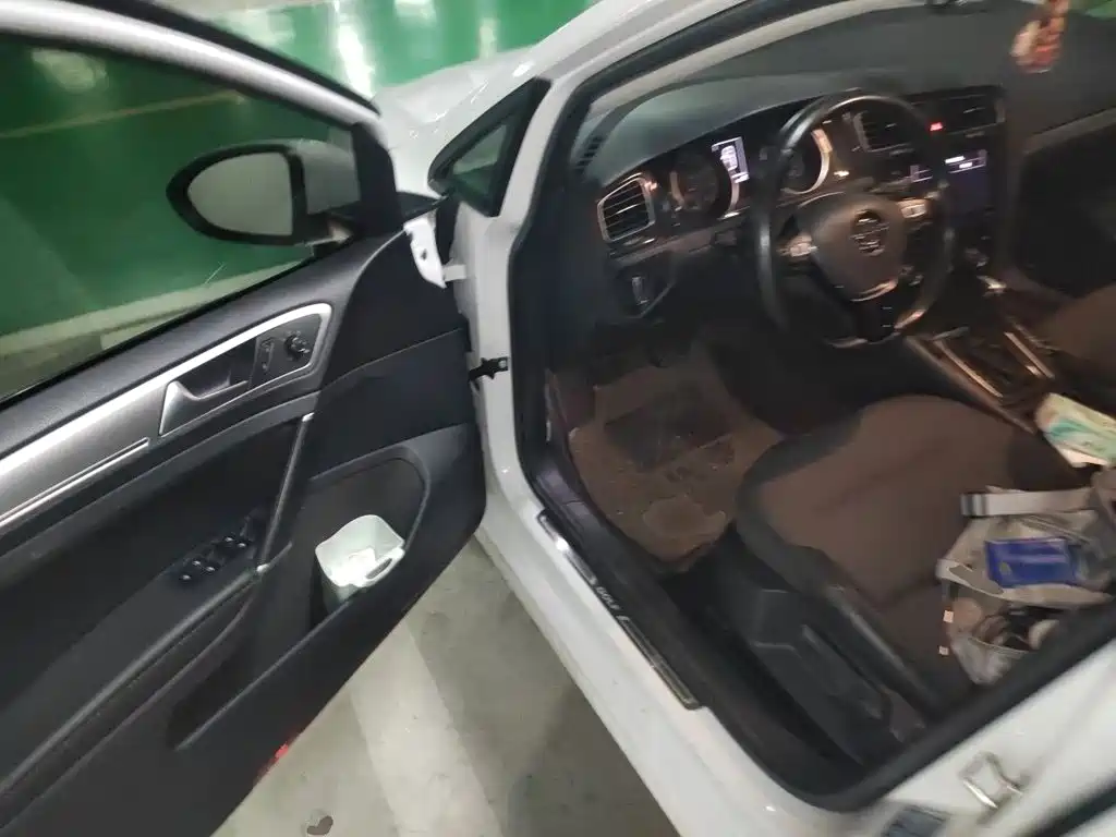 Volkswagen Golf — миниатюра 13