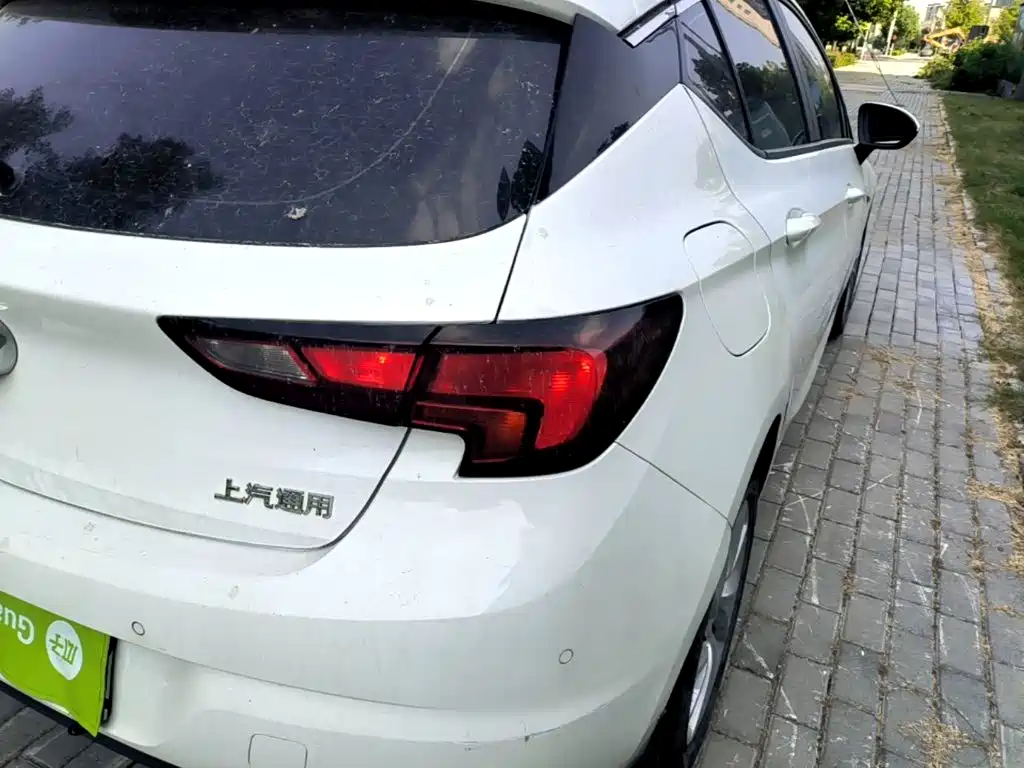 Buick Verano — миниатюра 8