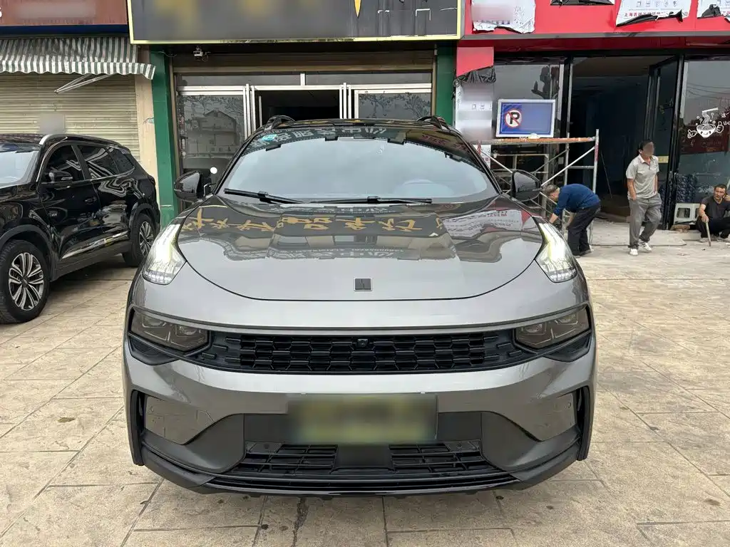 Lynk & Co 01 — миниатюра 3