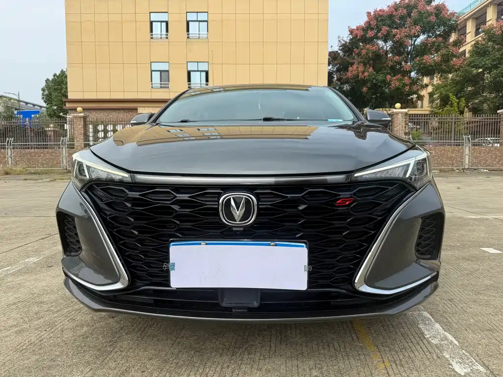Changan Eado — миниатюра 2