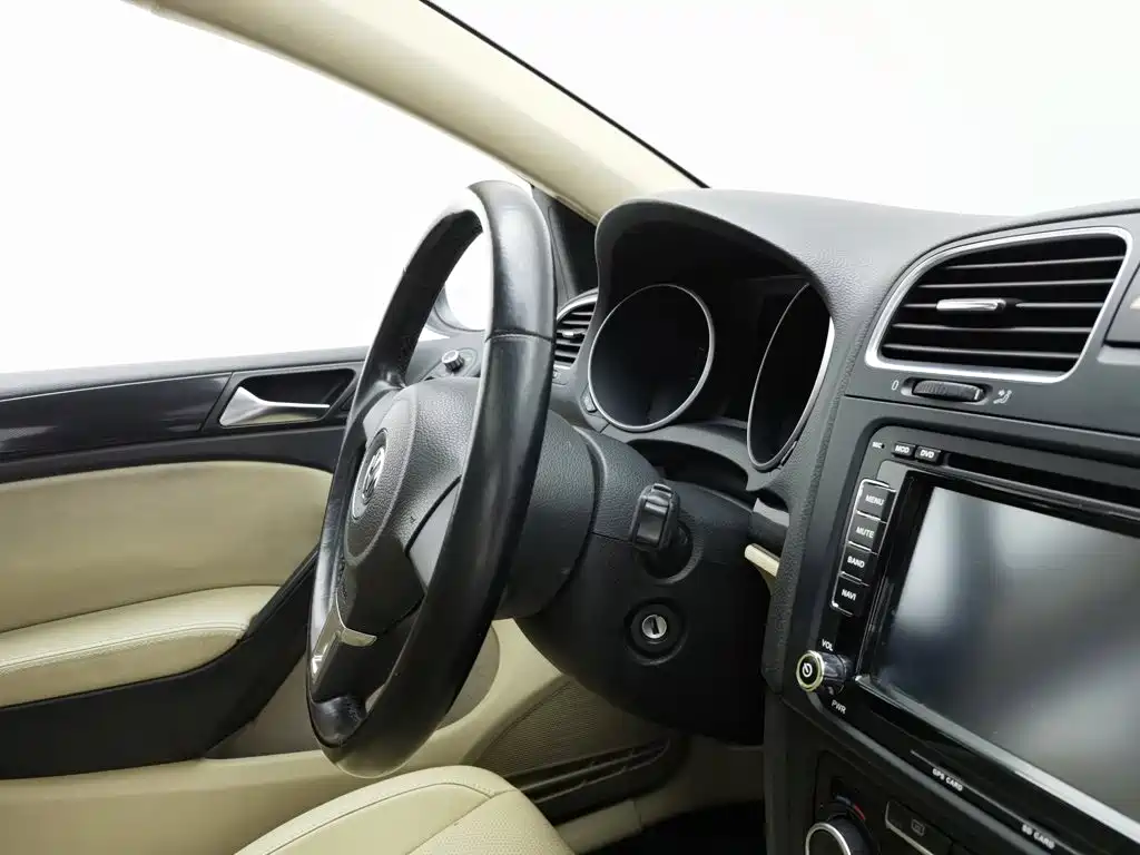 Volkswagen Golf — миниатюра 22