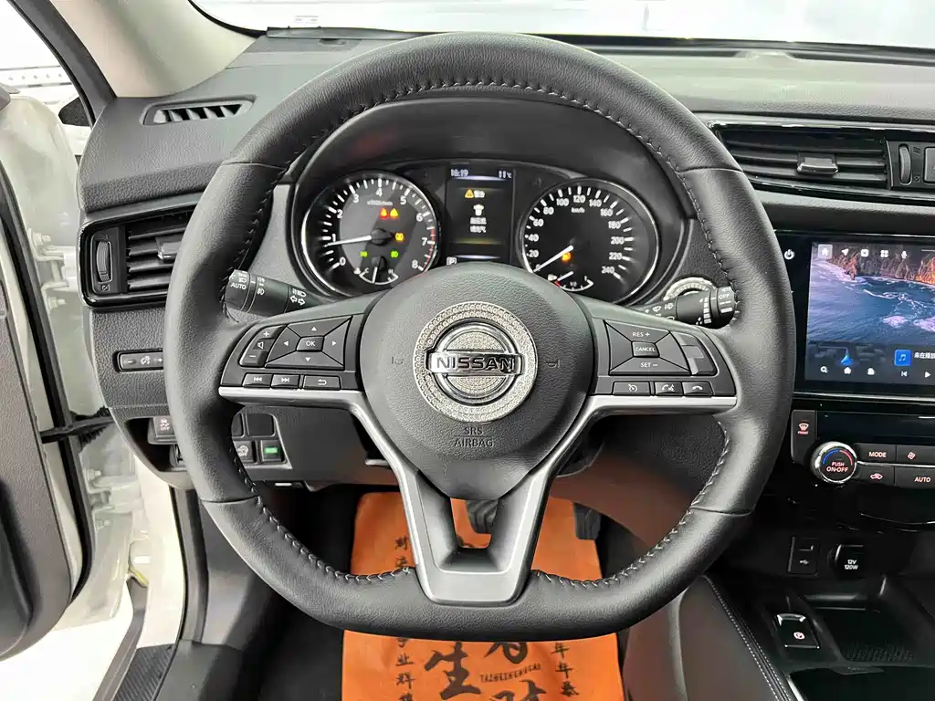 Nissan X-Trail — миниатюра 13