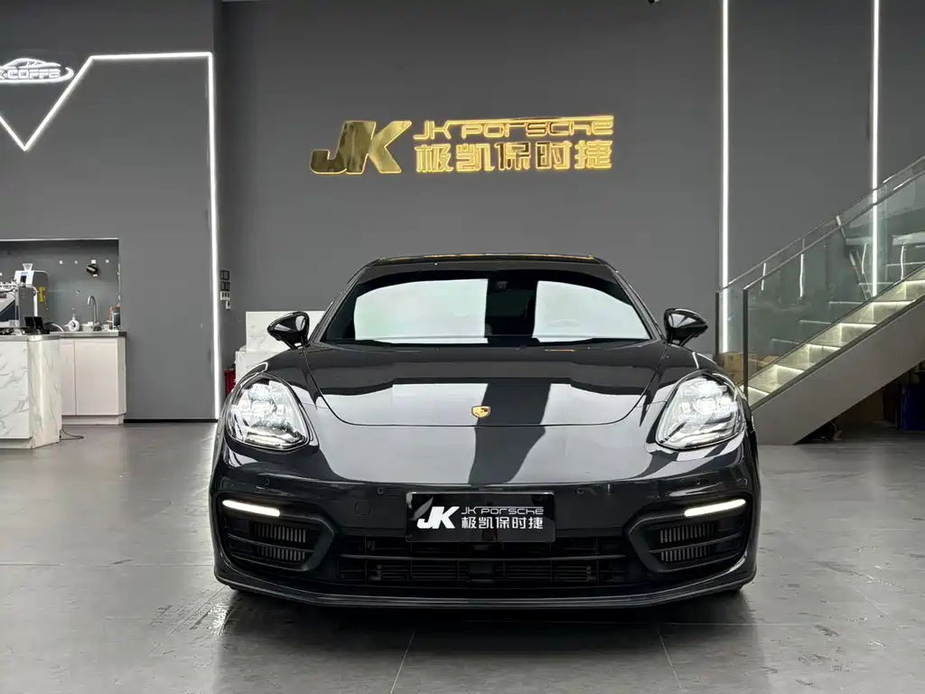 Porsche Panamera — миниатюра 2