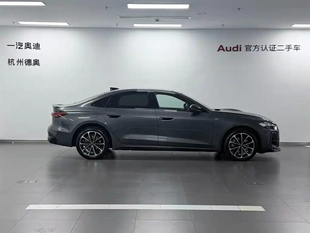 Audi Audi A5L — миниатюра 3