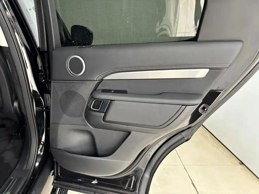 Land Rover Discovery — миниатюра 22