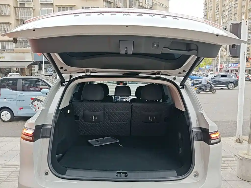 Leapmotor Leapmotor C10 — миниатюра 19