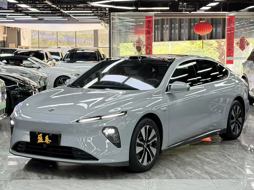 NIO ET7