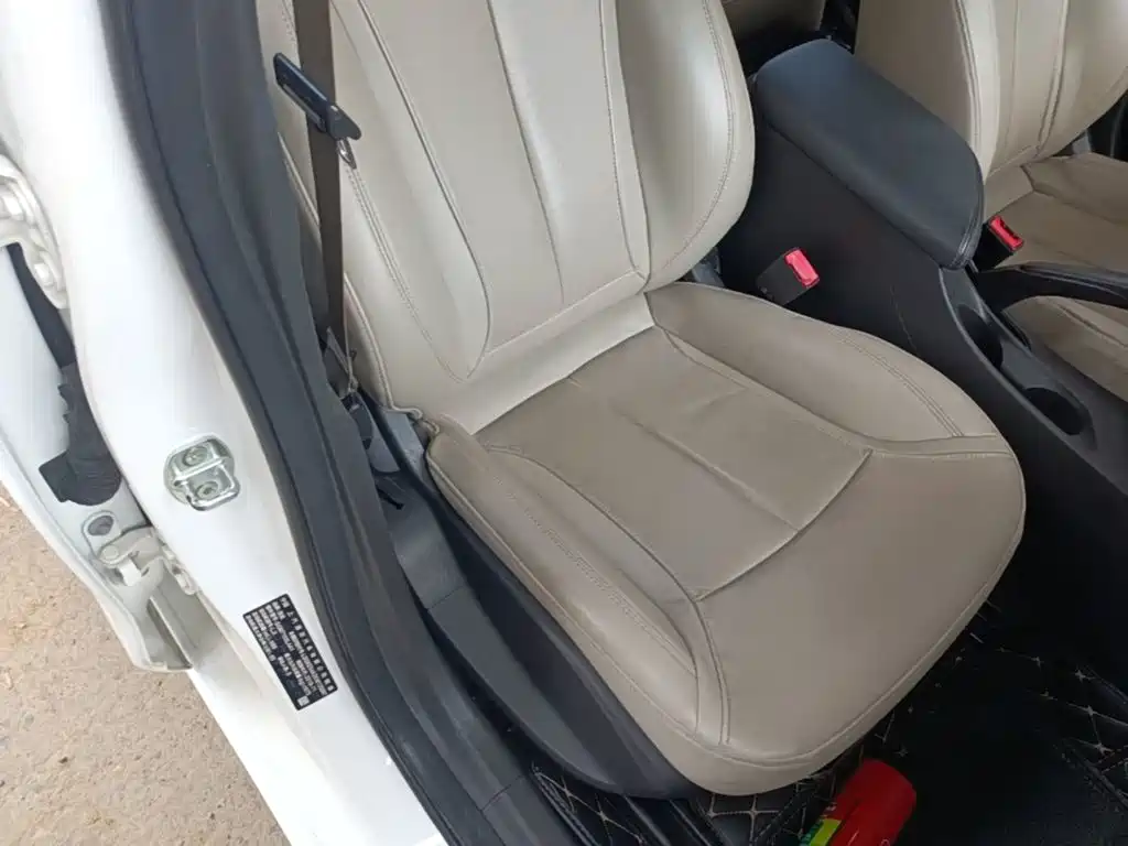 Buick Excelle — миниатюра 25