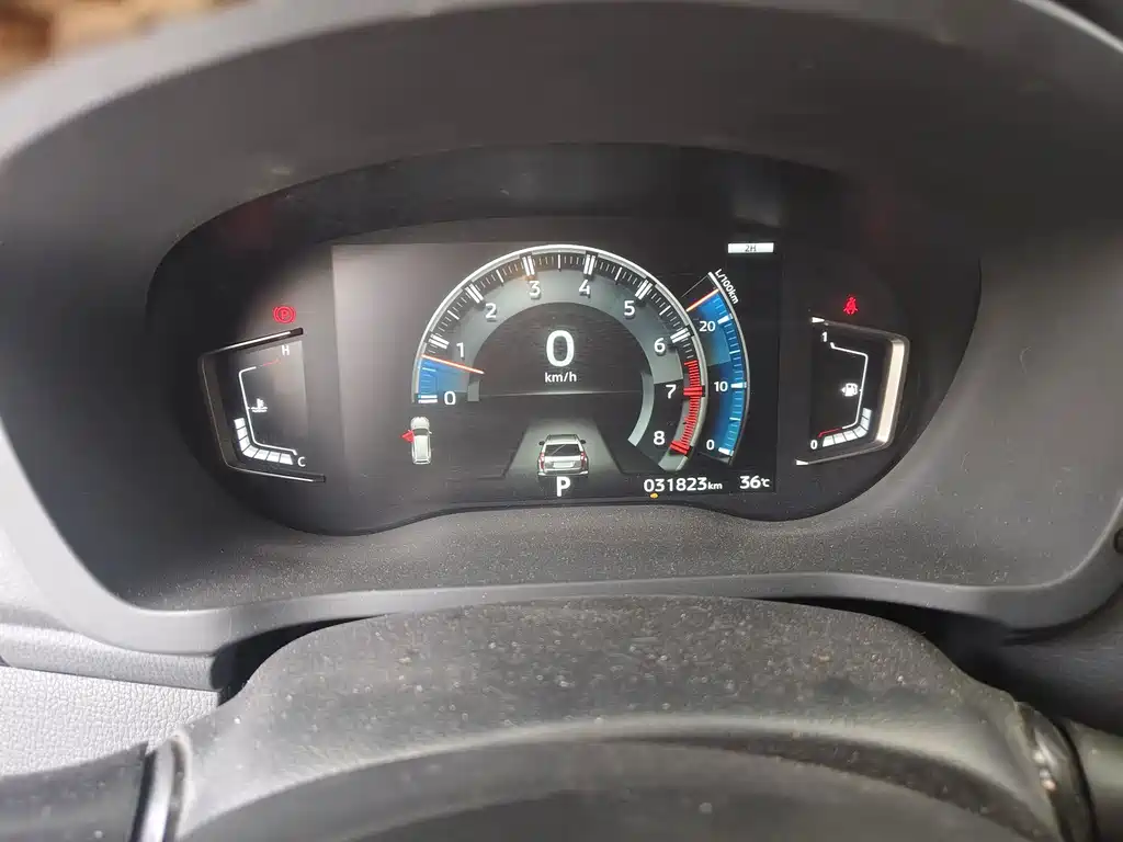 Mitsubishi Pajero Sport (Import) — миниатюра 3