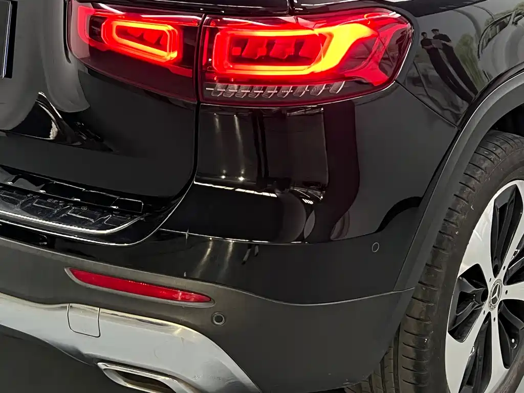 Mercedes-Benz GLB — миниатюра 4