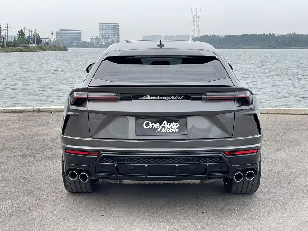 Lamborghini Urus — миниатюра 2