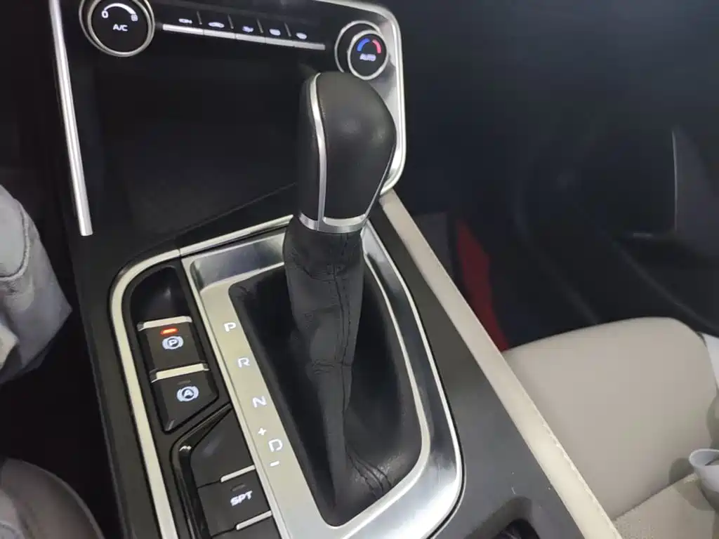 Geely Binrui — миниатюра 14