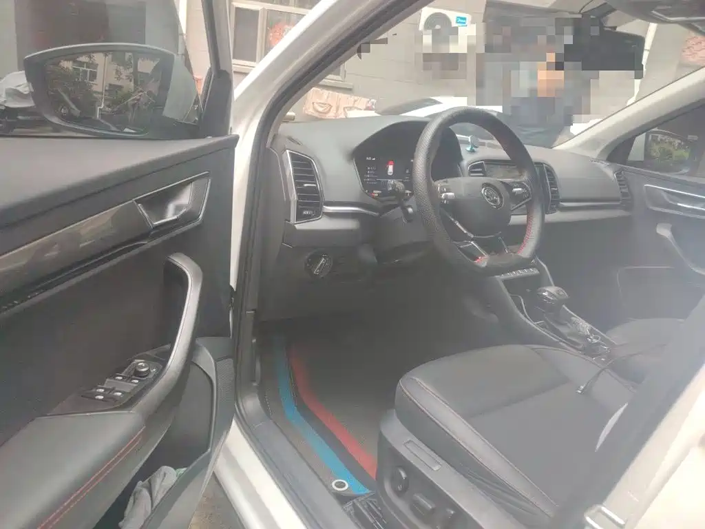 Skoda Karoq — миниатюра 13