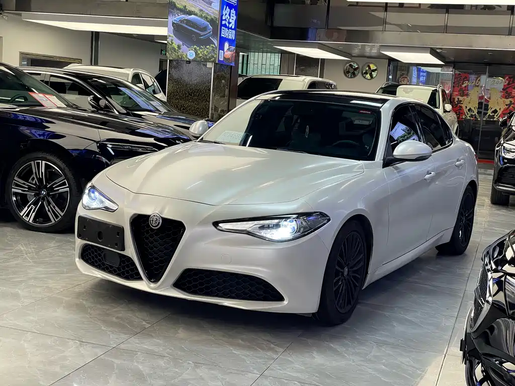 Купить Alfa Romeo Giulia