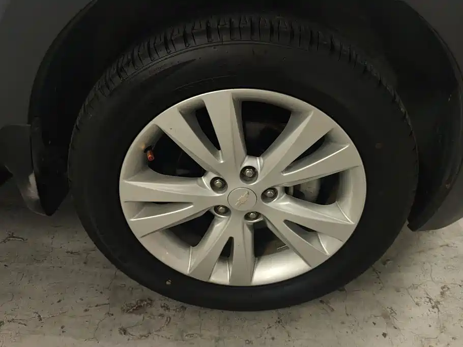Chevrolet Captiva — миниатюра 6