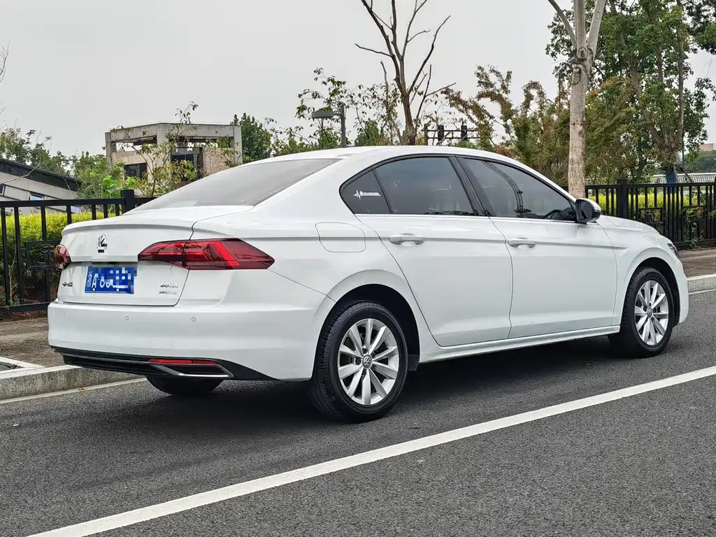 Volkswagen Bora — миниатюра 8