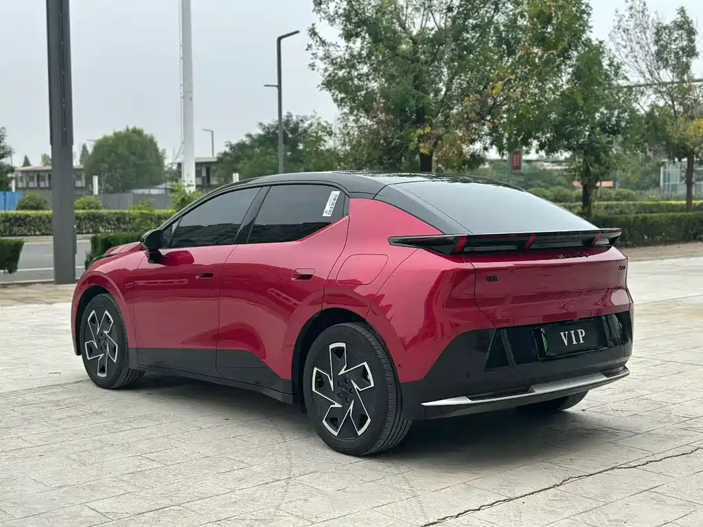 Lynk & Co Z20 — миниатюра 9