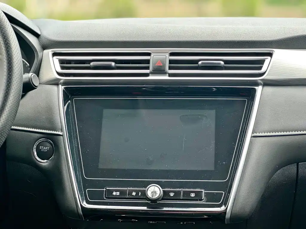 Roewe i5 — миниатюра 39