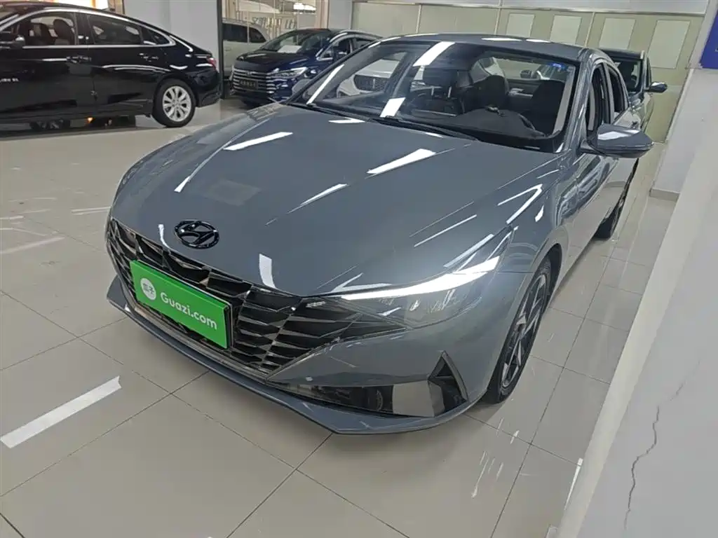 Hyundai Elantra 2021