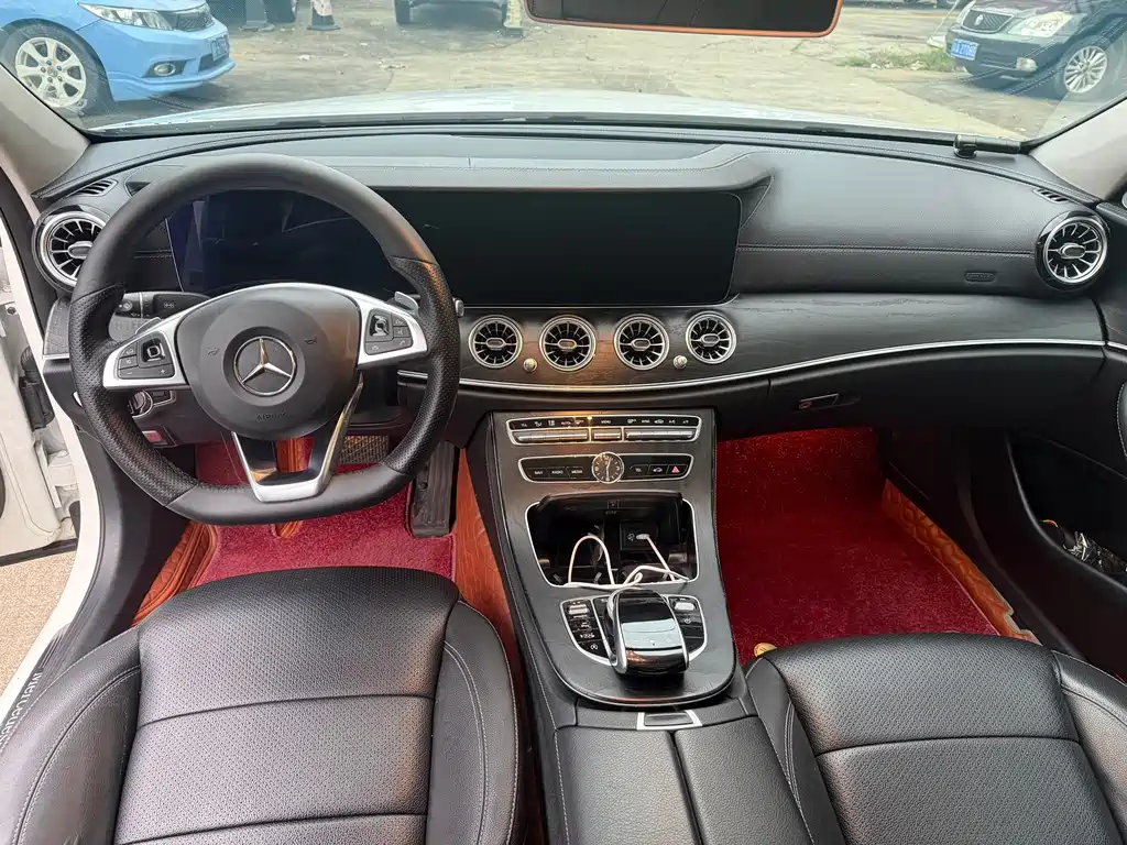 Mercedes-Benz E-Class — миниатюра 8