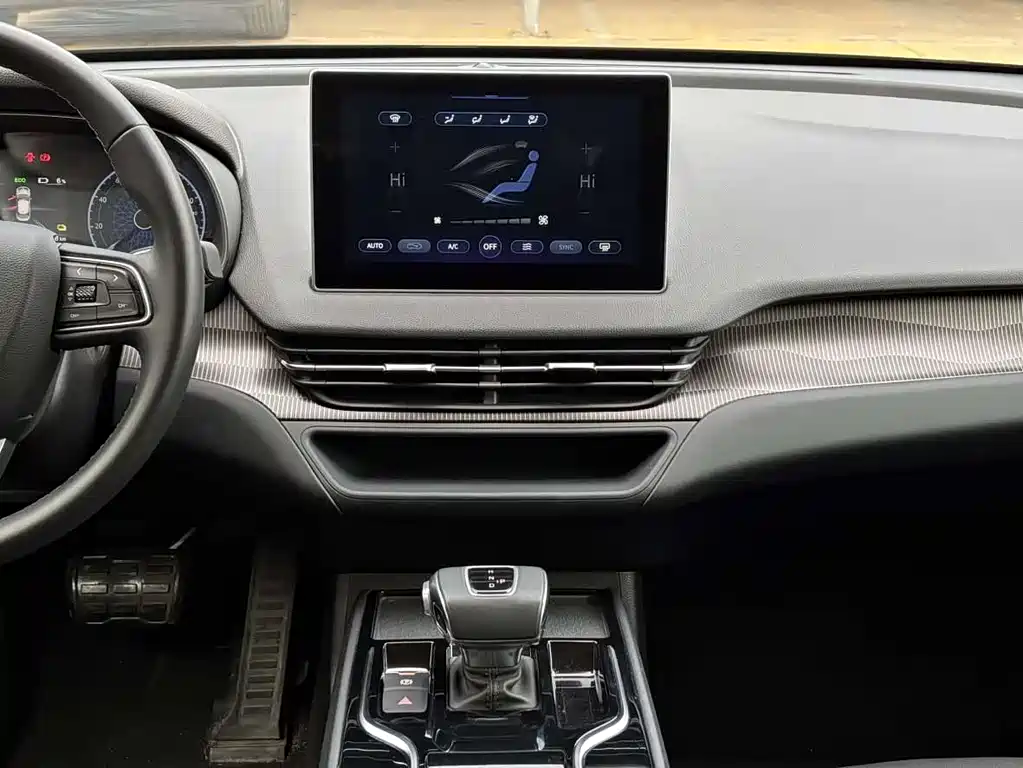 Hongqi E-QM5 2024 560km PLUS